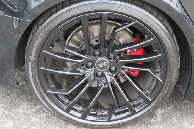 AUDI Rs4 Avant Photo 8