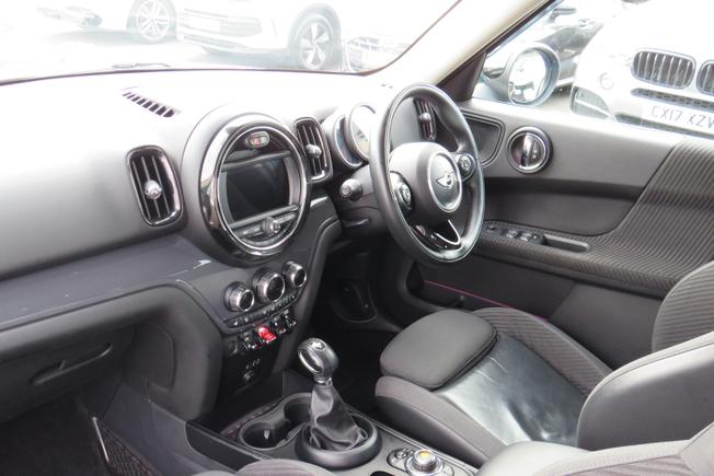 MINI Countryman Photo 13