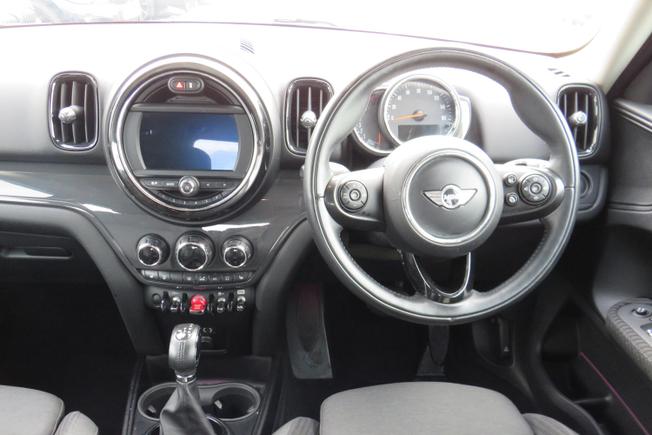 MINI Countryman Photo 21