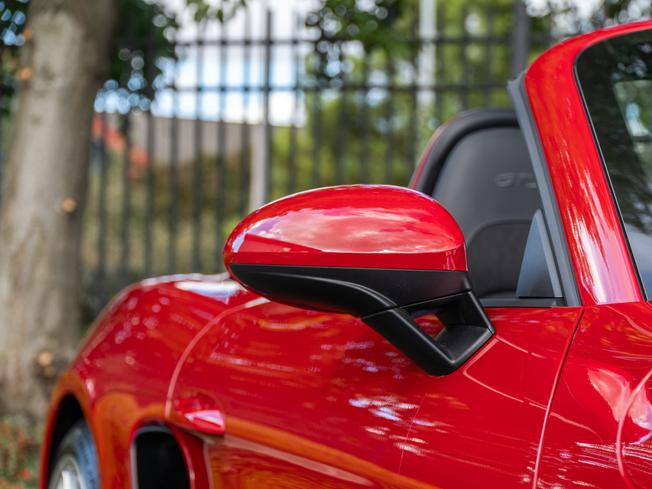 PORSCHE 718 Boxster Photo 38