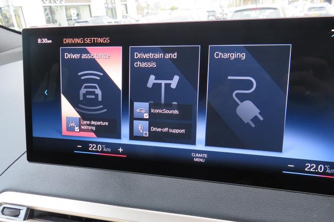 BMW Ix Photo 38