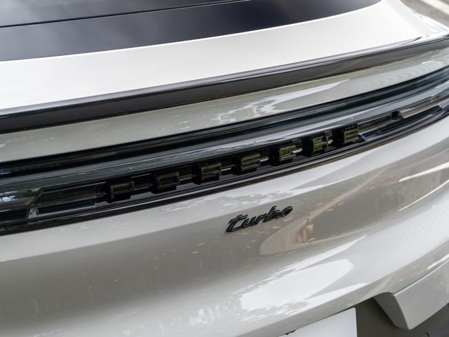 PORSCHE Cayenne Photo 16