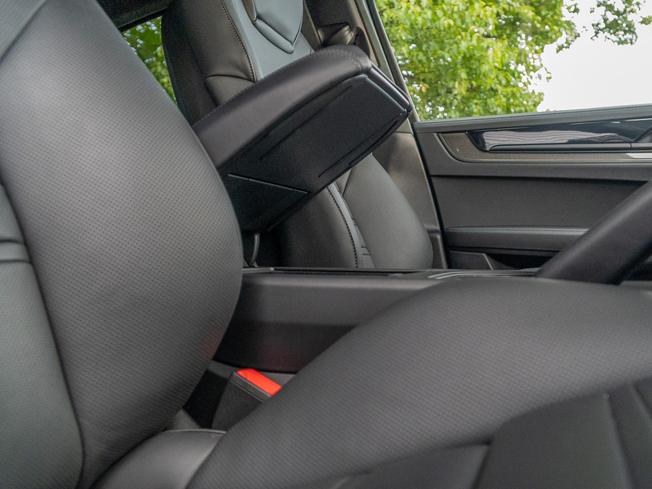 PORSCHE Cayenne Photo 25