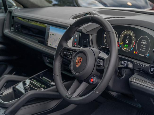 PORSCHE Cayenne Photo 26