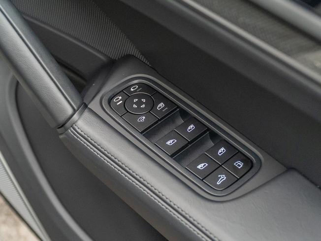 PORSCHE Cayenne Photo 28