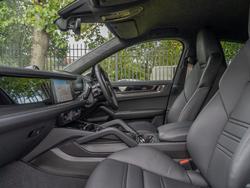 PORSCHE Cayenne Photo 3