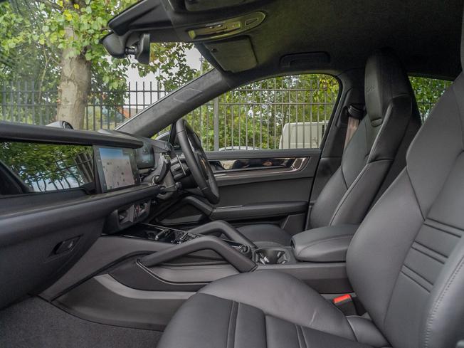 PORSCHE Cayenne Photo 3