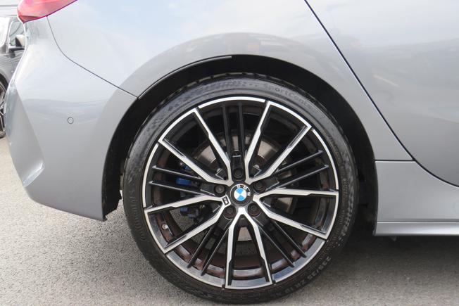 BMW 1 Series Photo 11