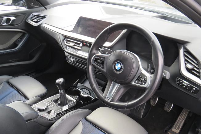 BMW 1 Series Photo 25