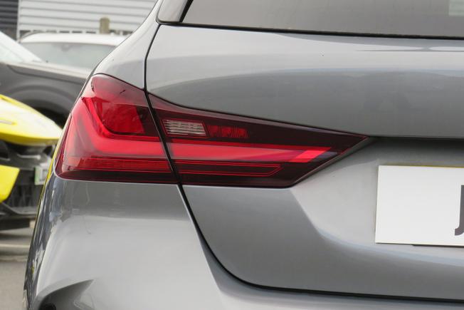 BMW 1 Series Photo 43