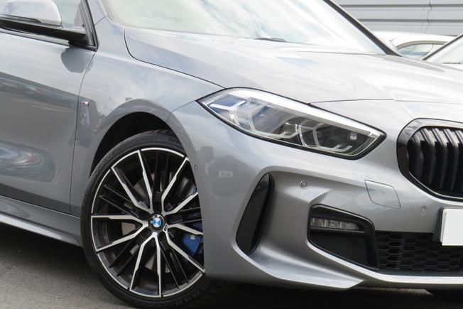 BMW 1 Series Photo 6