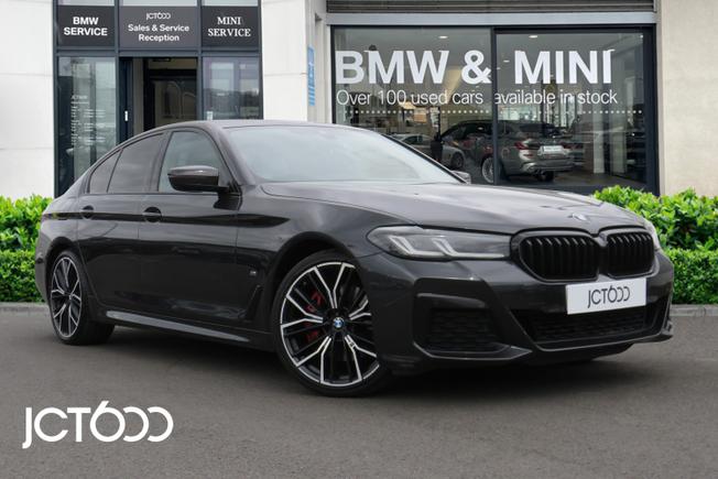 BMW 5 Series Photo 1