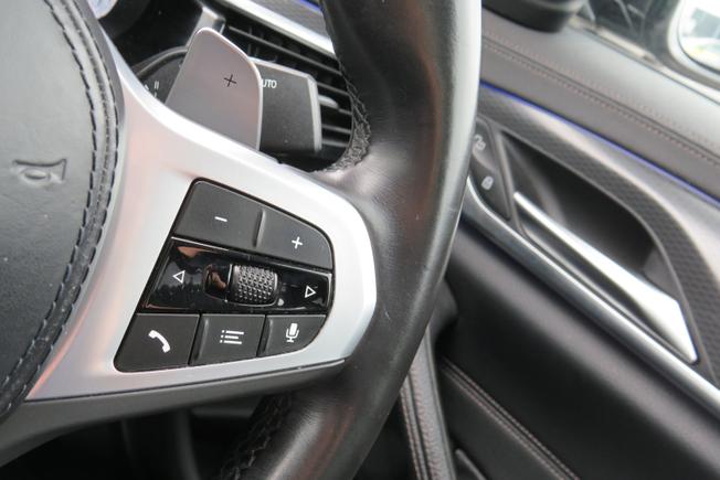 BMW 5 Series Photo 12