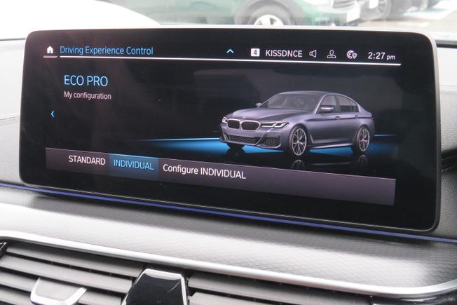 BMW 5 Series Photo 21