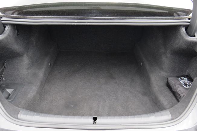 BMW 5 Series Photo 29