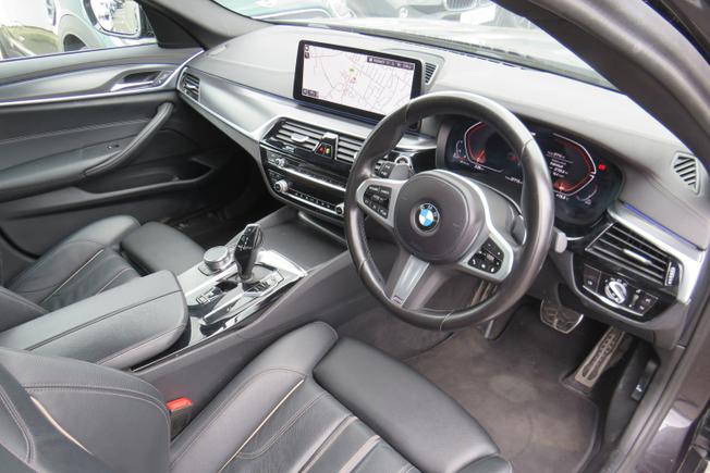 BMW 5 Series Photo 33