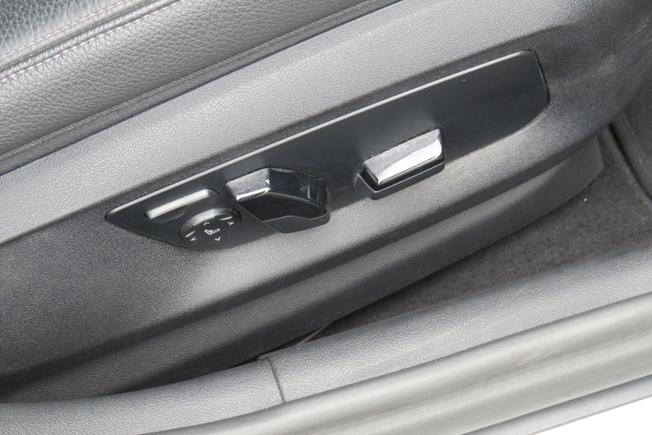 BMW 5 Series Photo 35