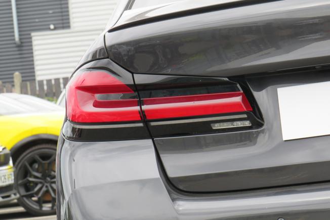 BMW 5 Series Photo 37