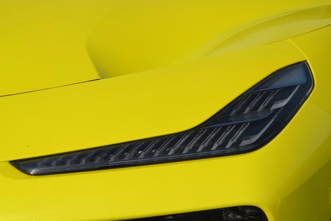 LOTUS Eletre Photo 14