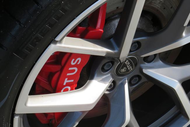 LOTUS Eletre Photo 18
