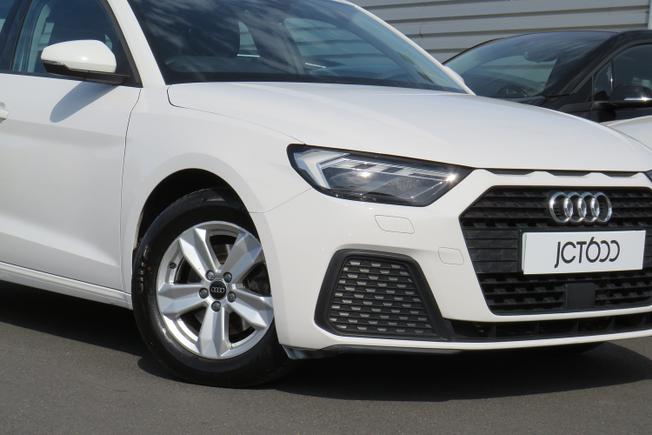 AUDI A1 Photo 8