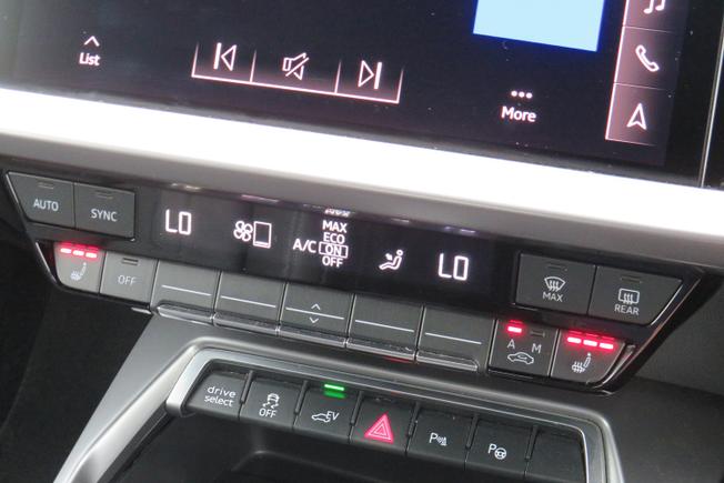 AUDI A3 Photo 22