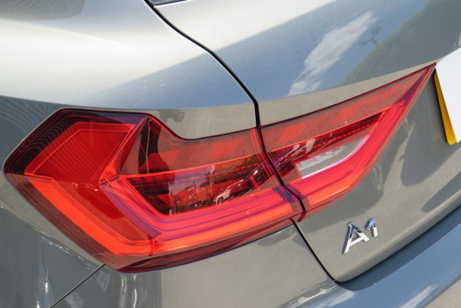 AUDI A1 Photo 10