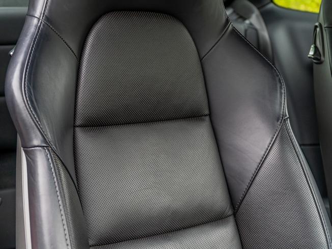 PORSCHE 911 Photo 11