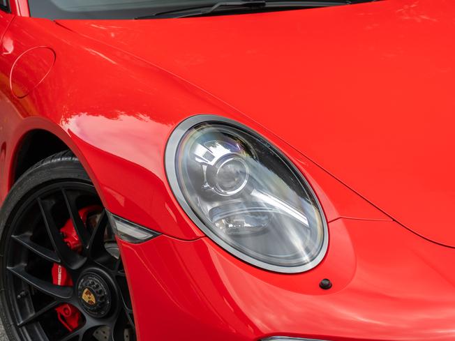 PORSCHE 911 Photo 34