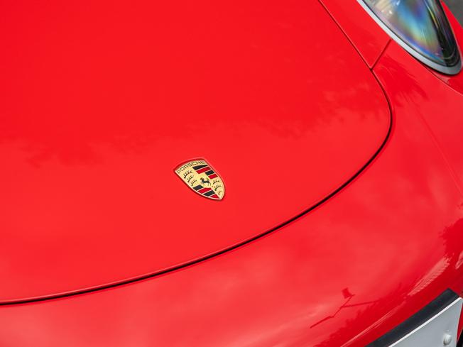 PORSCHE 911 Photo 35