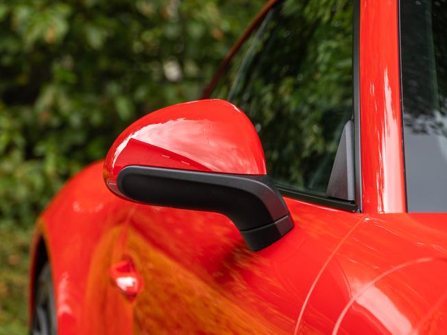 PORSCHE 911 Photo 36