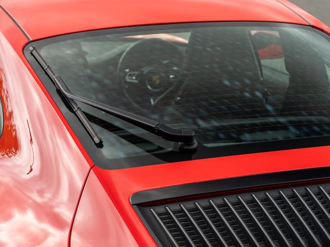 PORSCHE 911 Photo 39