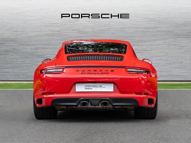 PORSCHE 911 Photo 7