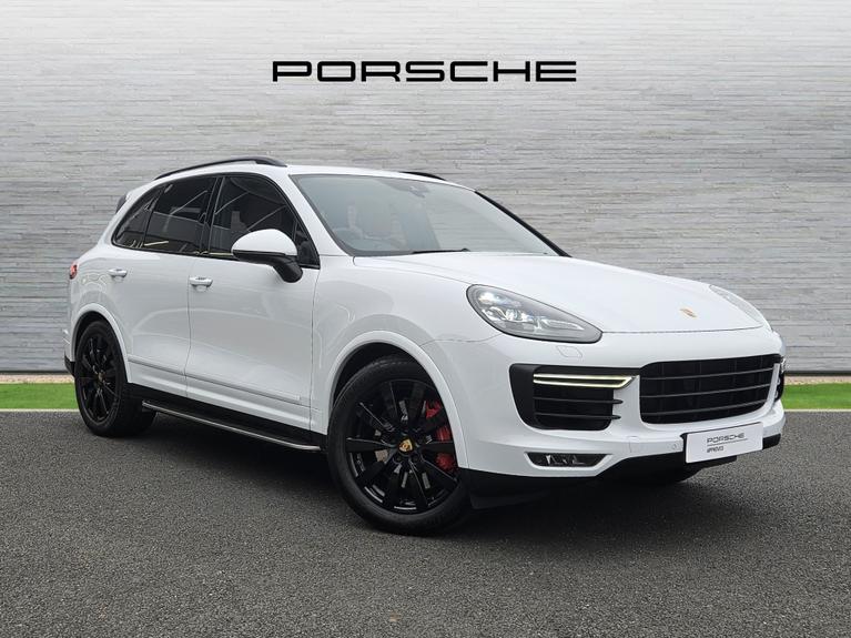 Used 2015 PORSCHE Cayenne 4.8T V8 Turbo SUV 5dr Petrol TiptronicS 4WD Euro 6 (s/s) (520 ps) White at JCT600