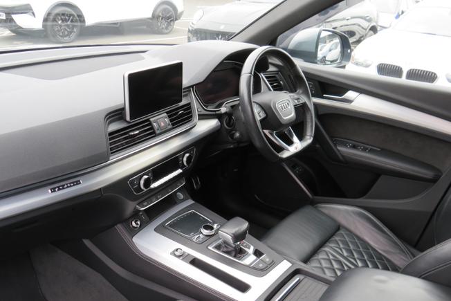 AUDI Q5 Photo 12