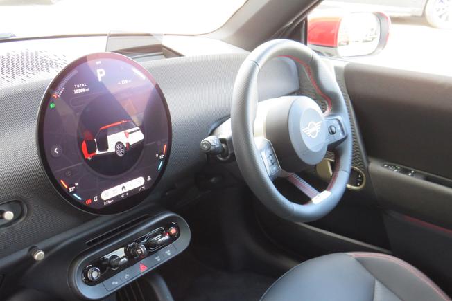 MINI Electric Cooper Photo 38