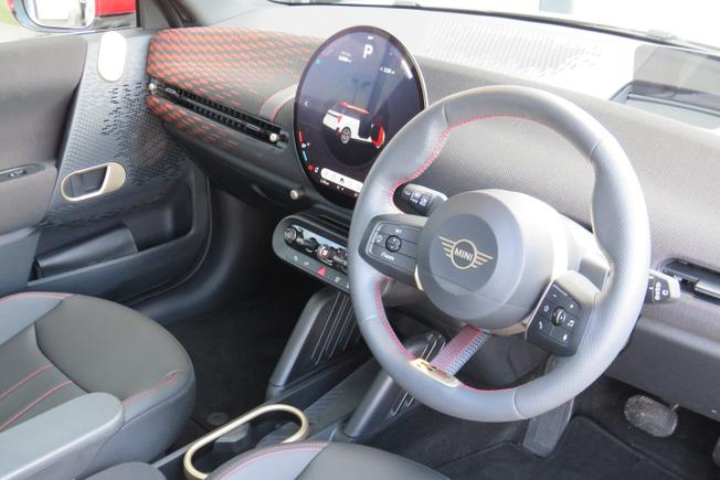 MINI Electric Cooper Photo 41
