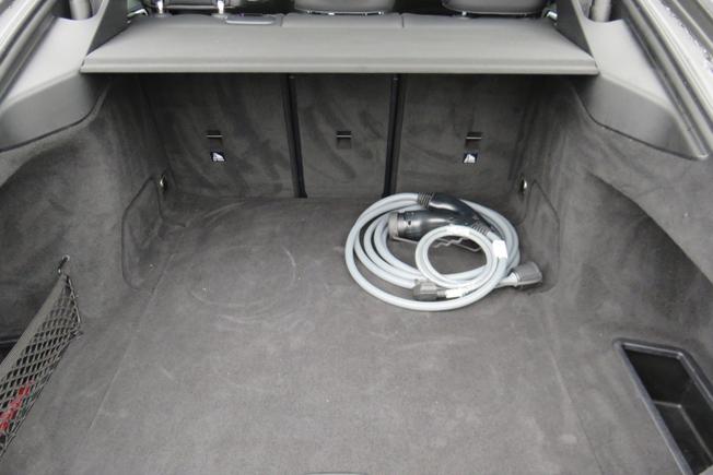 BMW I4 Photo 16