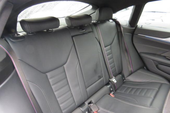 BMW I4 Photo 19