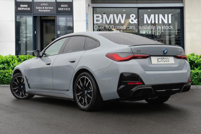 BMW I4 Photo 2