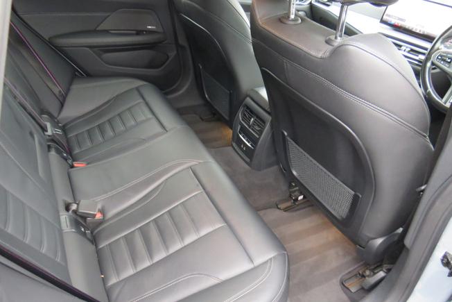 BMW I4 Photo 20