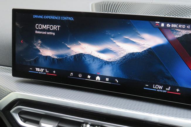 BMW I4 Photo 34