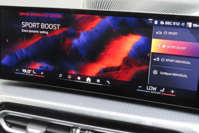 BMW I4 Photo 35