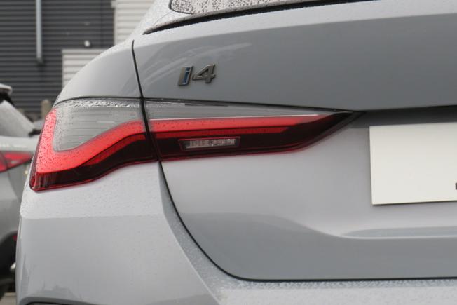 BMW I4 Photo 40