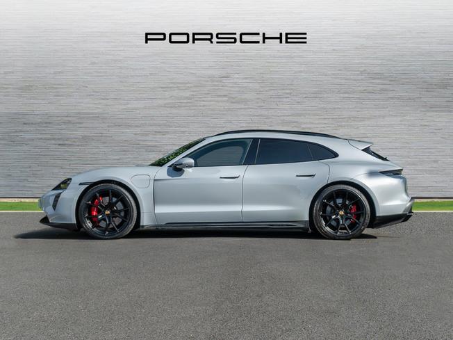 PORSCHE Taycan Photo 5