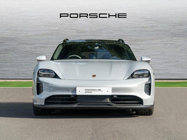 PORSCHE Taycan Photo 6