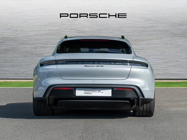 PORSCHE Taycan Photo 7