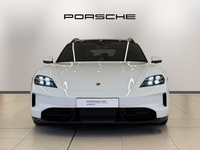 PORSCHE Taycan Photo 9