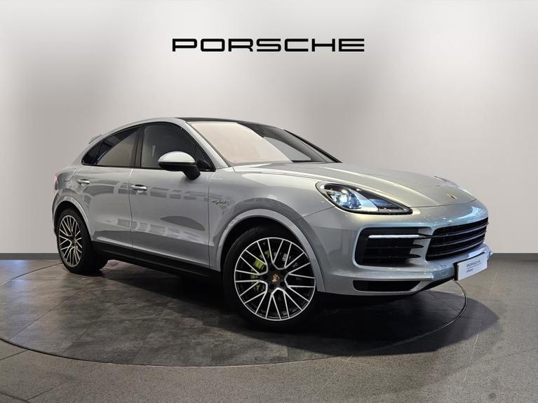 Used 2019 PORSCHE Cayenne 3.0 V6 E-Hybrid 14.1kWh Coupe 5dr Petrol Plug-in Hybrid TiptronicS 4WD Euro 6 (s/s) (3.6kW Charger) (462 ps) Silver at JCT600