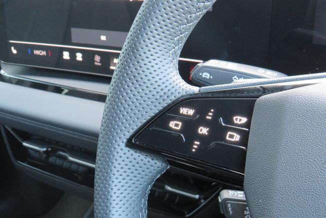 AUDI Q6 E-Tron Photo 13